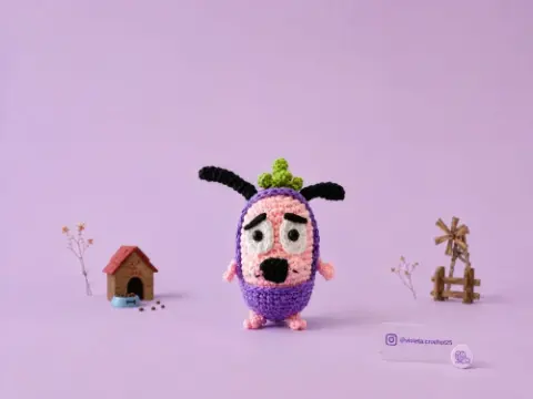 Coraje, el perro cobarde tejido a mano por Violeta Crochet