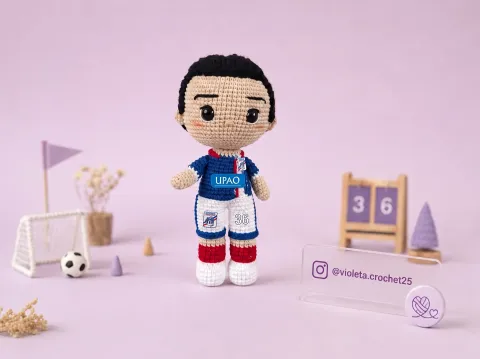 Jugador de Mannucci tejido a mano por Violeta Crochet
